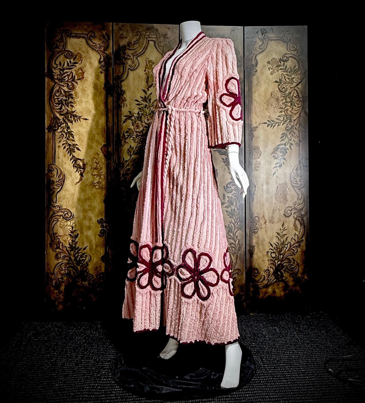 vintage 1940s chenille robe dressing gown, Dusty Pink cotton wrap front housecoat