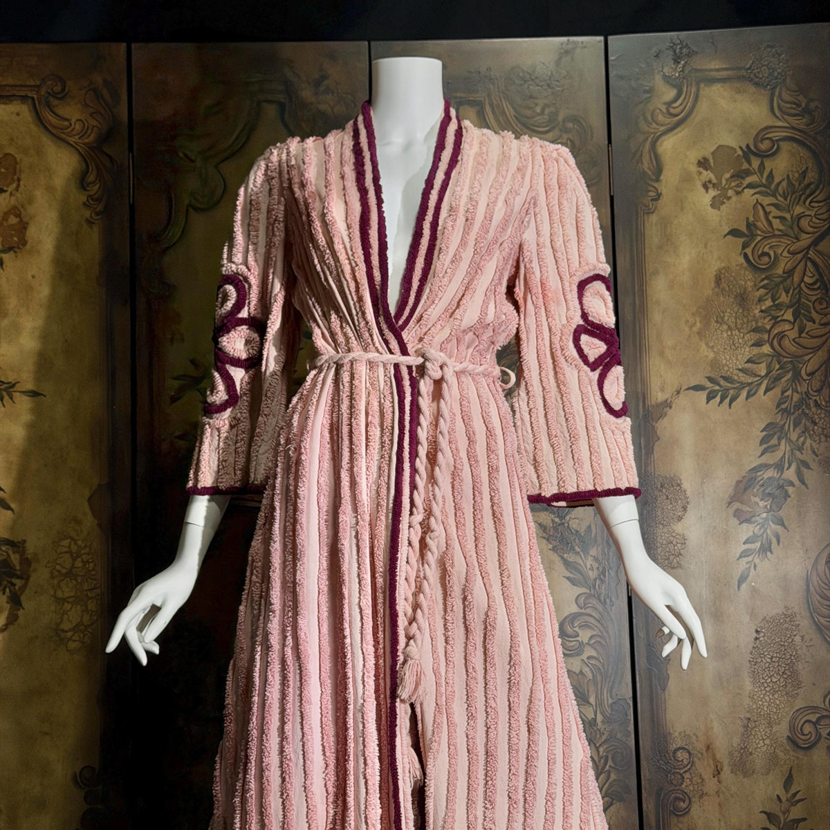 vintage 1940s chenille robe dressing gown, Dusty Pink cotton wrap front housecoat