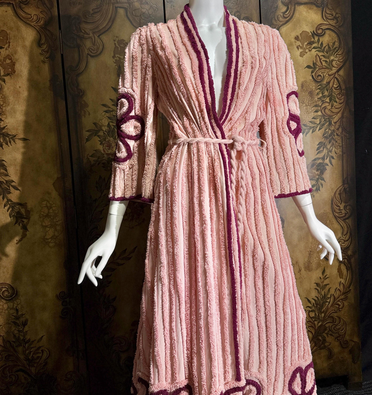 vintage 1940s chenille robe dressing gown, Dusty Pink cotton wrap front housecoat
