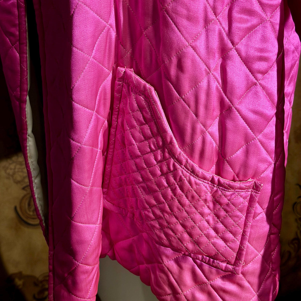 Vintage 1940s dressing robe, Hot Pink Embroidered Lounging Evening Jacket