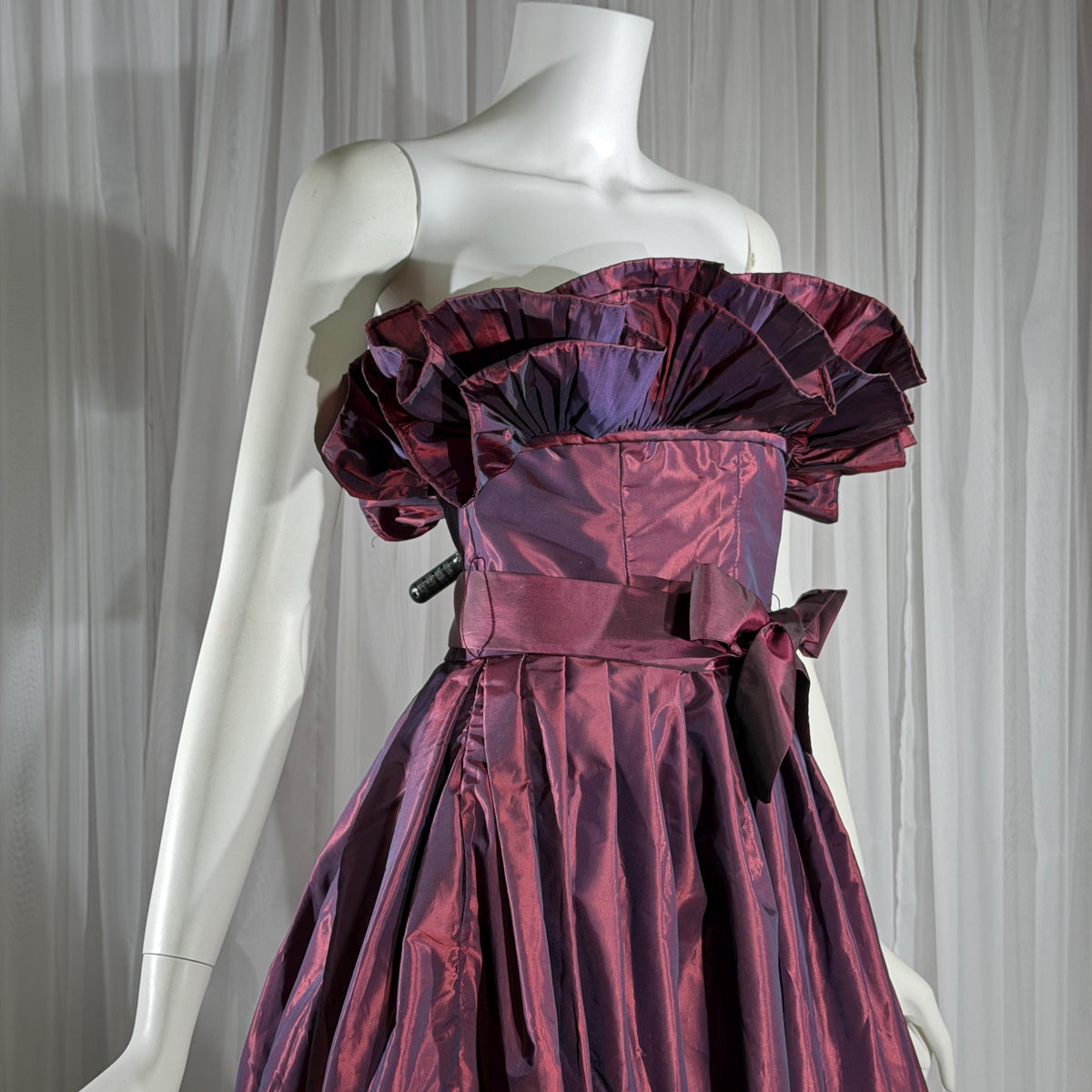 vintage VICTOR COSTA 1980s evening dress gown, SAKS Purple iridescent ball gown