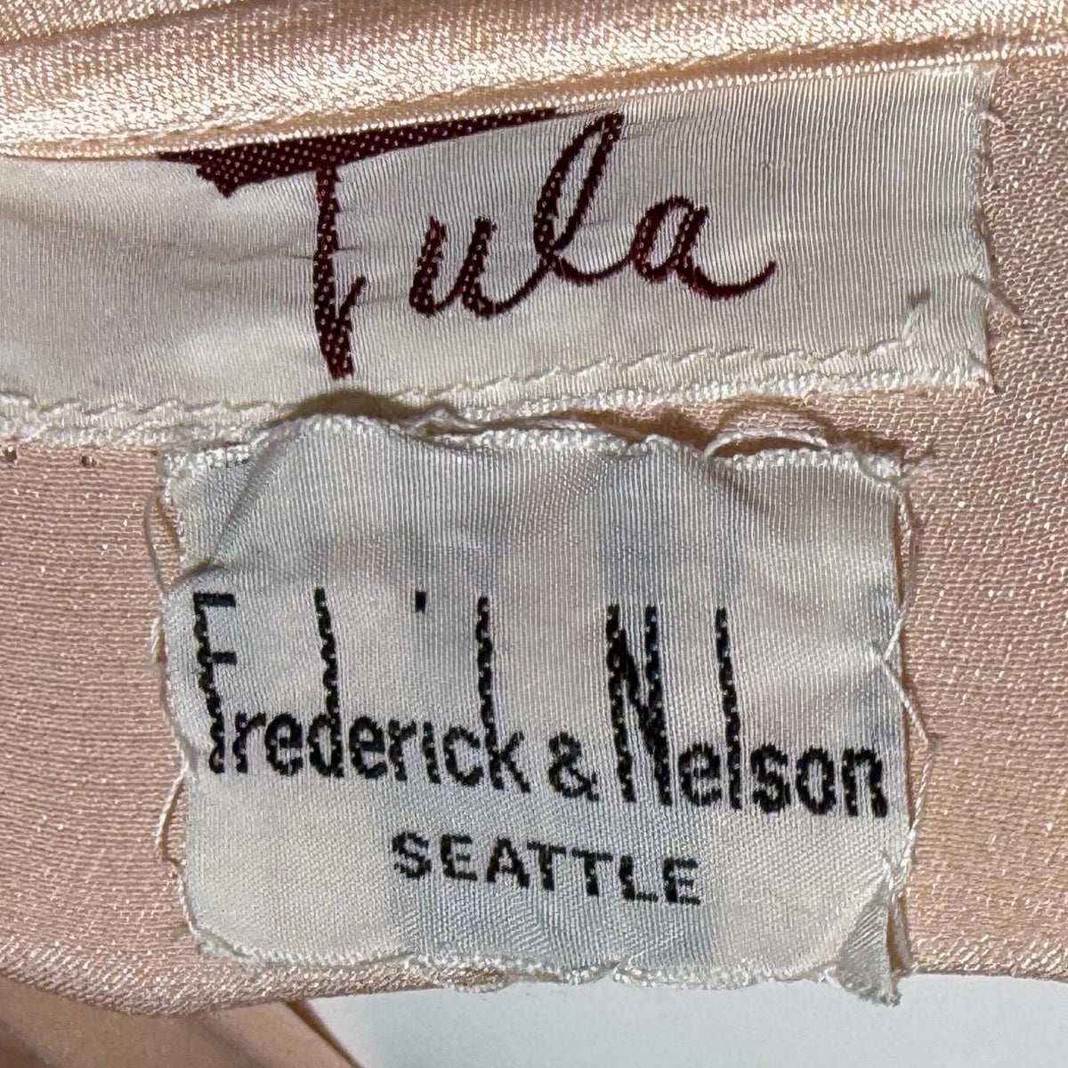 vintage 1940s Dressing Gown Robe, TULA Frederick Nelson Peach Rayon Lingerie Housecoat