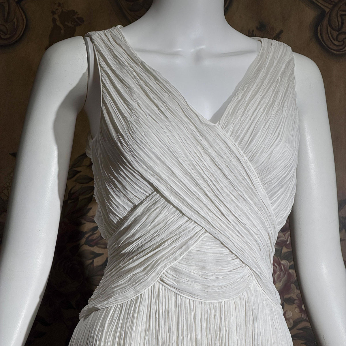 vintage MARY MCFADDEN cocktail dress, 1970s 1980s white open back plisse pleats dress