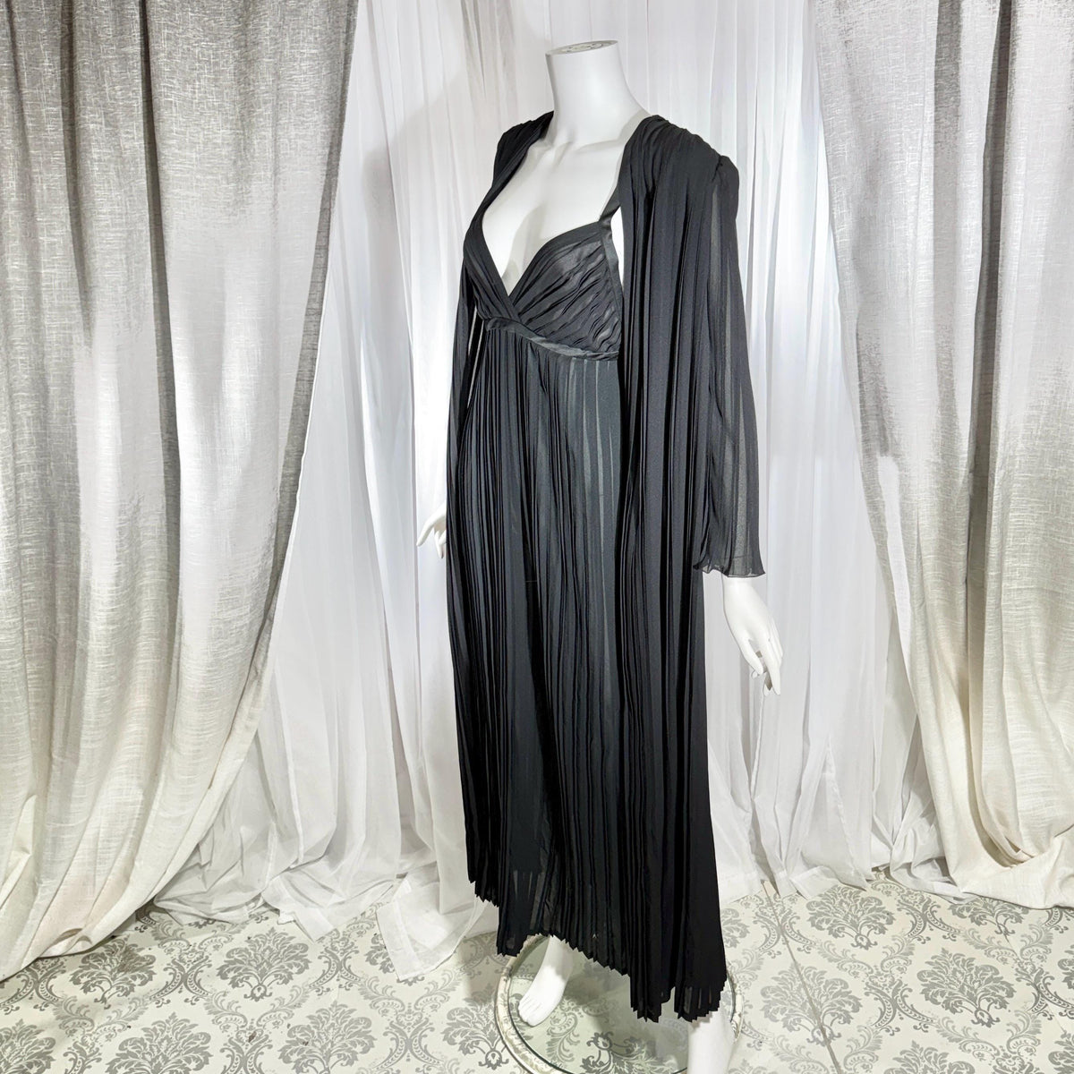 Vintage GEORGETTE TRABOLSI Peignoir Set, 1980s black pleated nightgown robe lingerie dress set