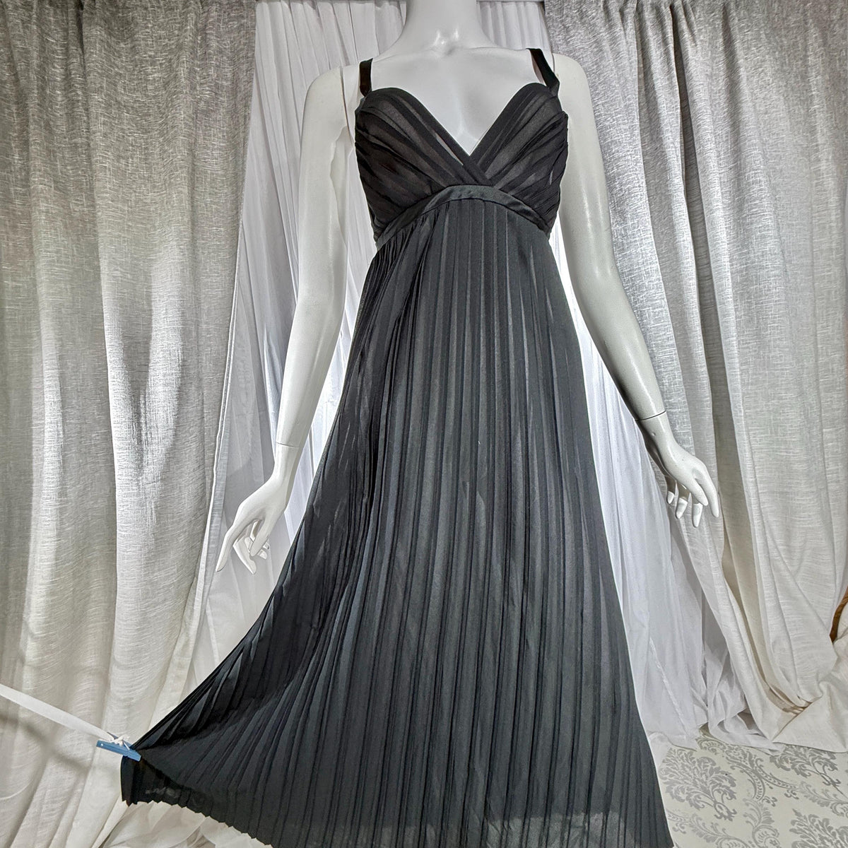 Vintage GEORGETTE TRABOLSI Peignoir Set, 1980s black pleated nightgown robe lingerie dress set