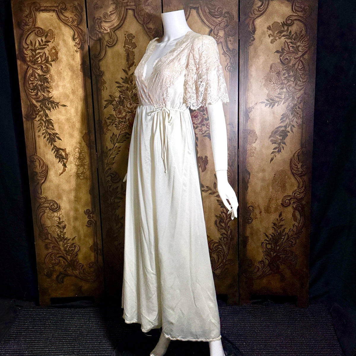 Vintage ORA FEDER Peignoir Set, 1970s Ivory White Satin Lace nightgown robe lingerie dress set