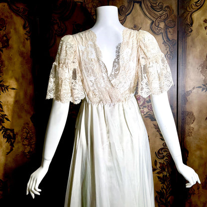 Vintage ORA FEDER Peignoir Set, 1970s Ivory White Satin Lace nightgown robe lingerie dress set