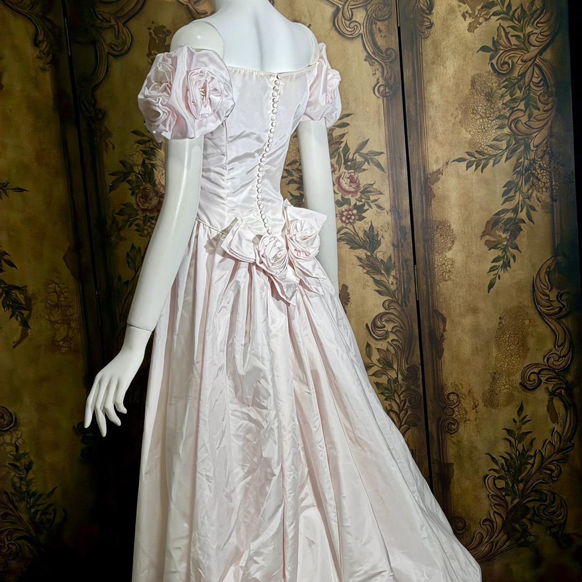 vintage PRISCILLA OF BOSTON wedding dress gown, 1970s Pink Off Shoulder Basque Cinderella ball gown