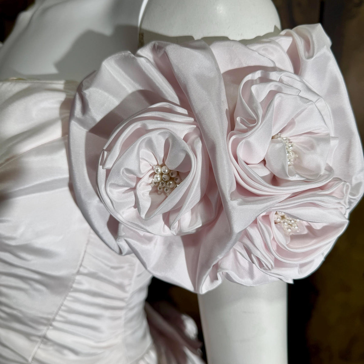 vintage PRISCILLA OF BOSTON wedding dress gown, 1970s Pink Off Shoulder Basque Cinderella ball gown