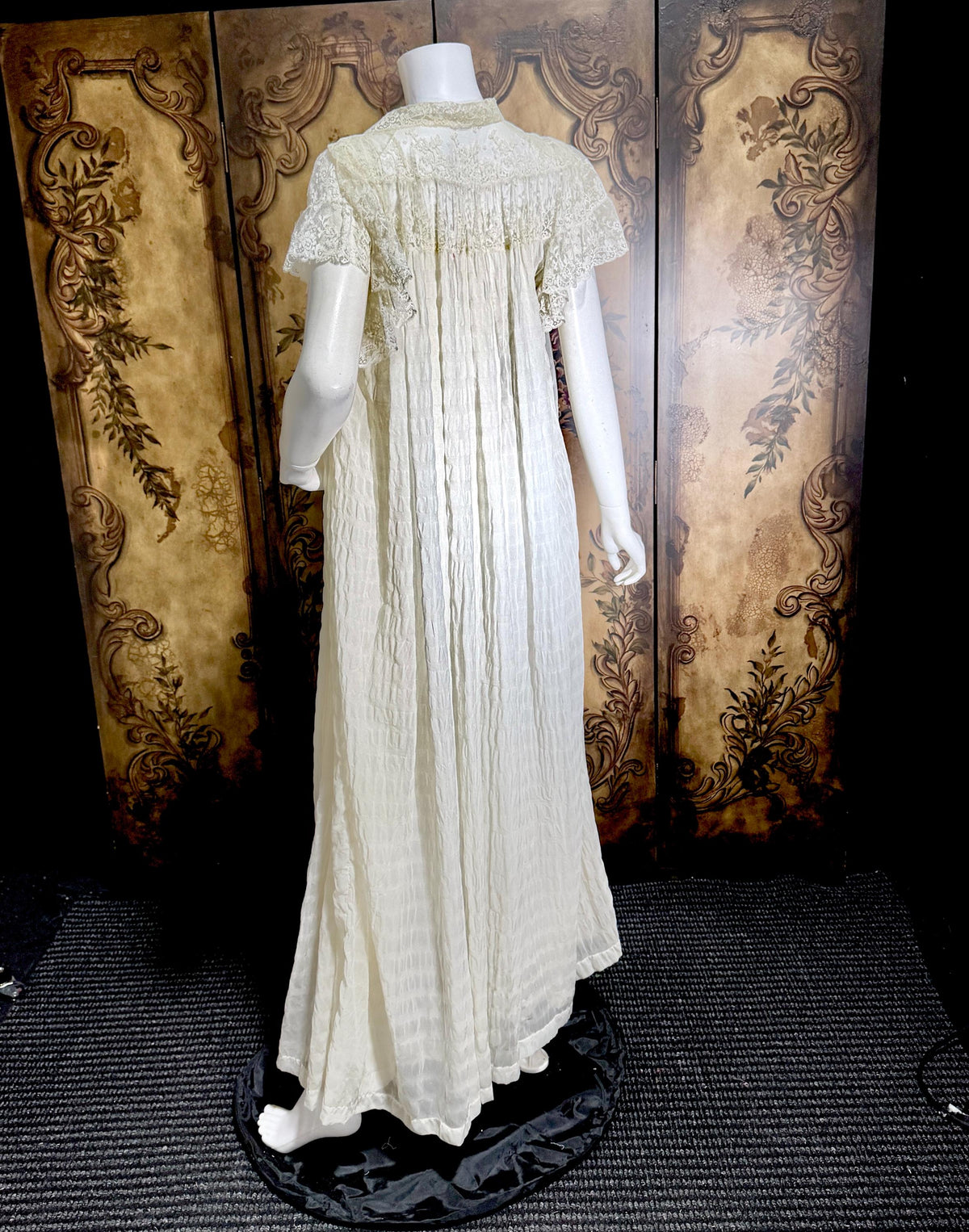 vintage JULIE INC Nightgown robe set, by IRIS ethereal white sheer waffled nylon slip dress dressing gown peignoir set