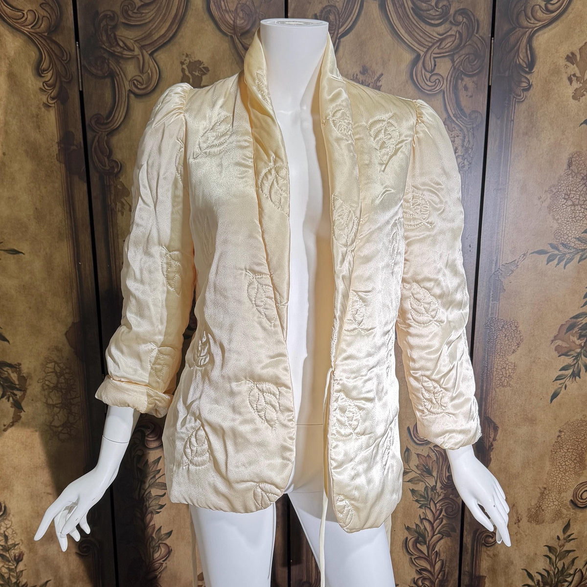 vintage LANVIN 1970s evening jacket, Creamy Peach cocktail bed jacket