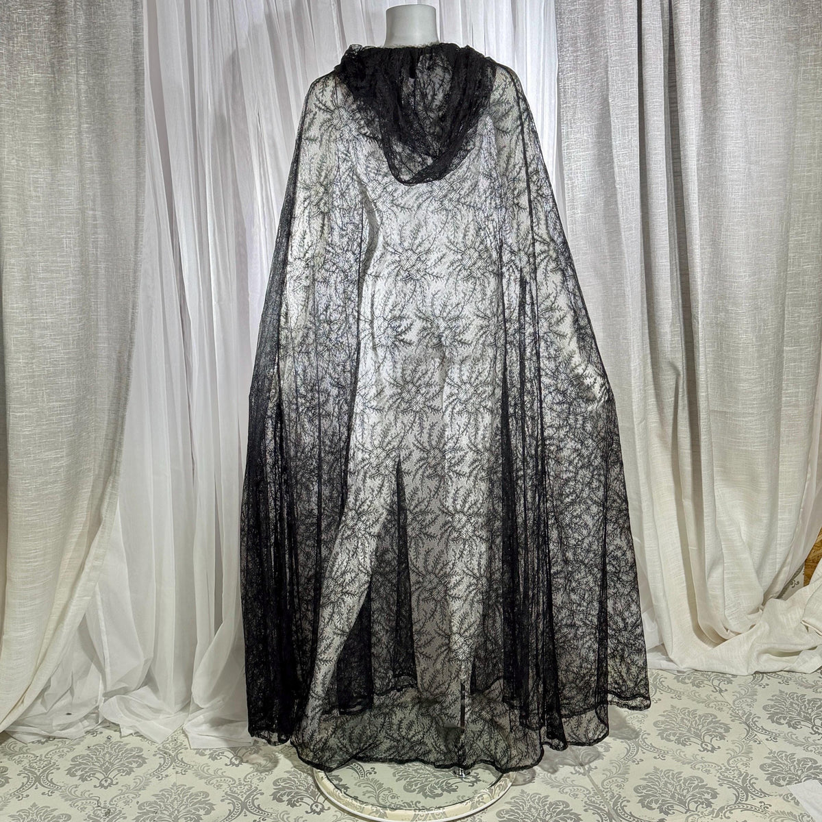 Victorian Antique Chantilly Lace Cape, 1900s Black Hooded Opera Cloak