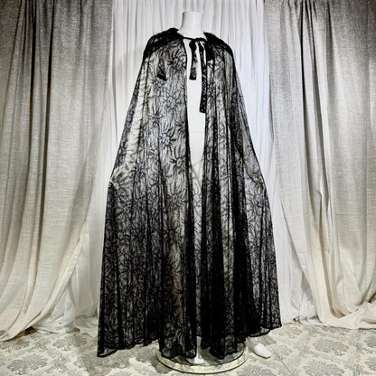 Victorian Antique Chantilly Lace Cape, 1900s Black Hooded Opera Cloak