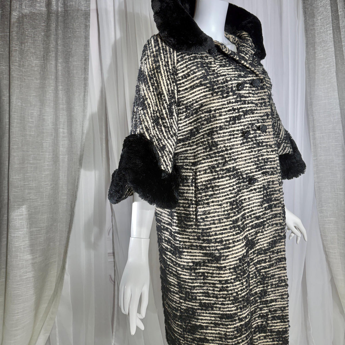 vintage 1940s Winter Coat, MARCEY'S OAK PARK Heavy Black wool Evening Dress Coat