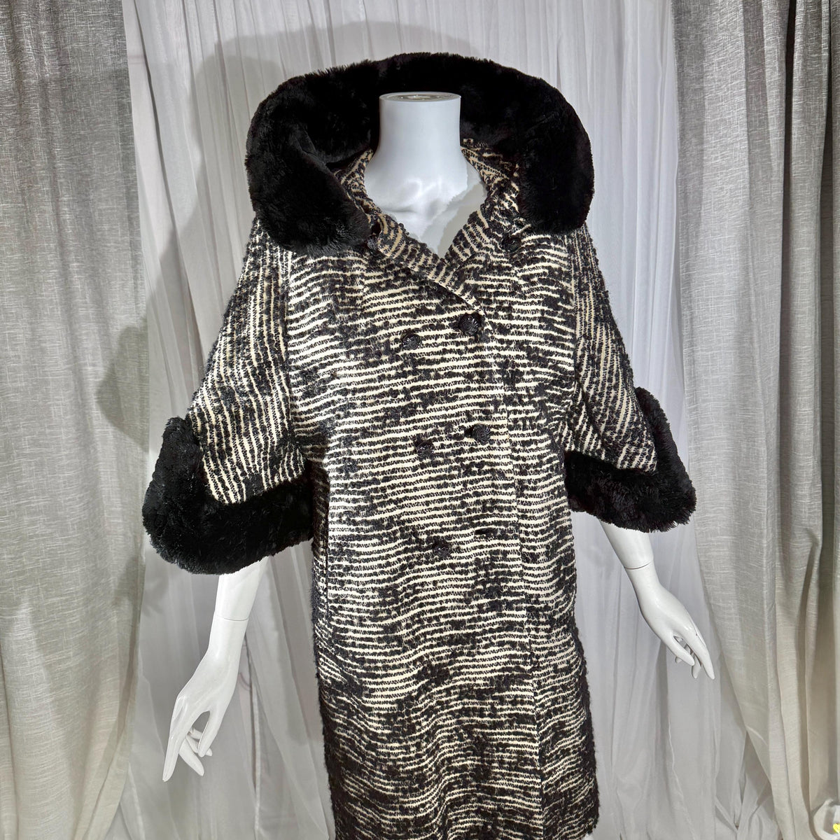 vintage 1940s Winter Coat, MARCEY'S OAK PARK Heavy Black wool Evening Dress Coat