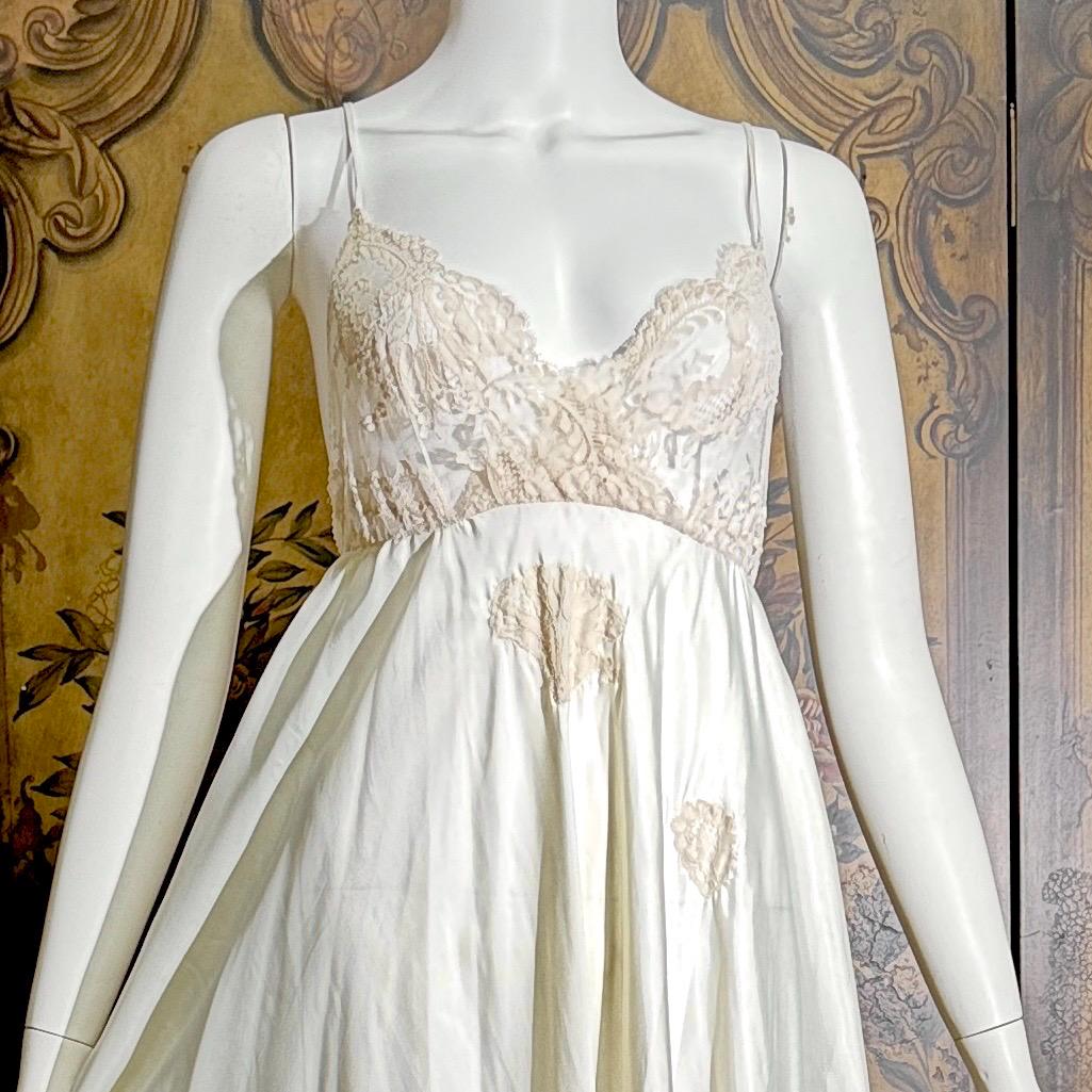Vintage ORA FEDER Peignoir Set, 1970s Ivory White Satin Lace nightgown robe lingerie dress set