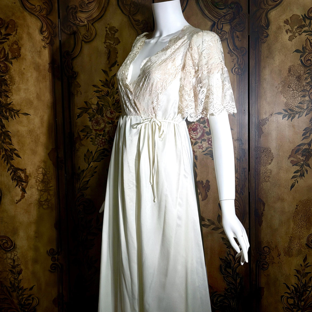 Vintage ORA FEDER Peignoir Set, 1970s Ivory White Satin Lace nightgown robe lingerie dress set