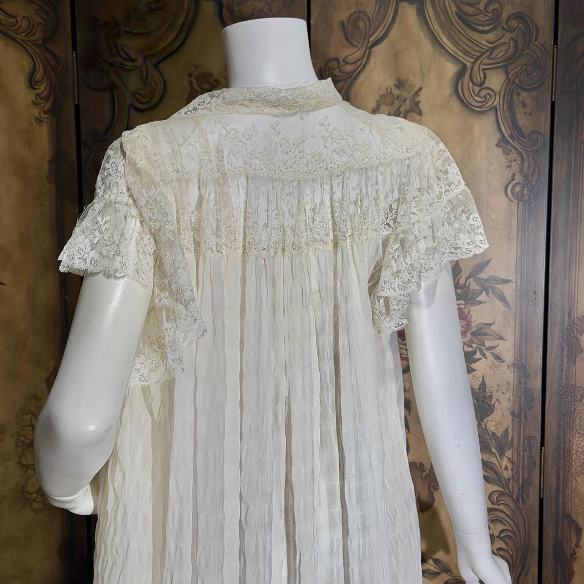vintage JULIE INC Nightgown robe set, by IRIS ethereal white sheer waffled nylon slip dress dressing gown peignoir set