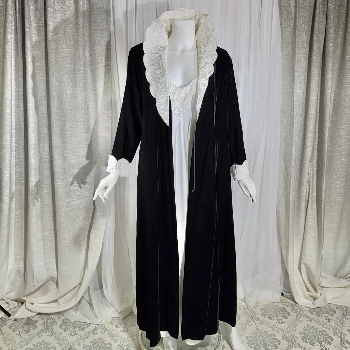 Vintage GEORGETTE TRABOLSI Peignoir Set, 1980s black velvet robe white nightgown lingerie dress set
