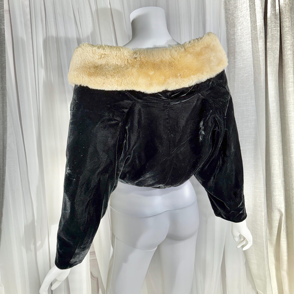 vintage 1930s 1940s Evening Jacket, JULIAN BELLER Black Velvet Cropped Shrug Jacket