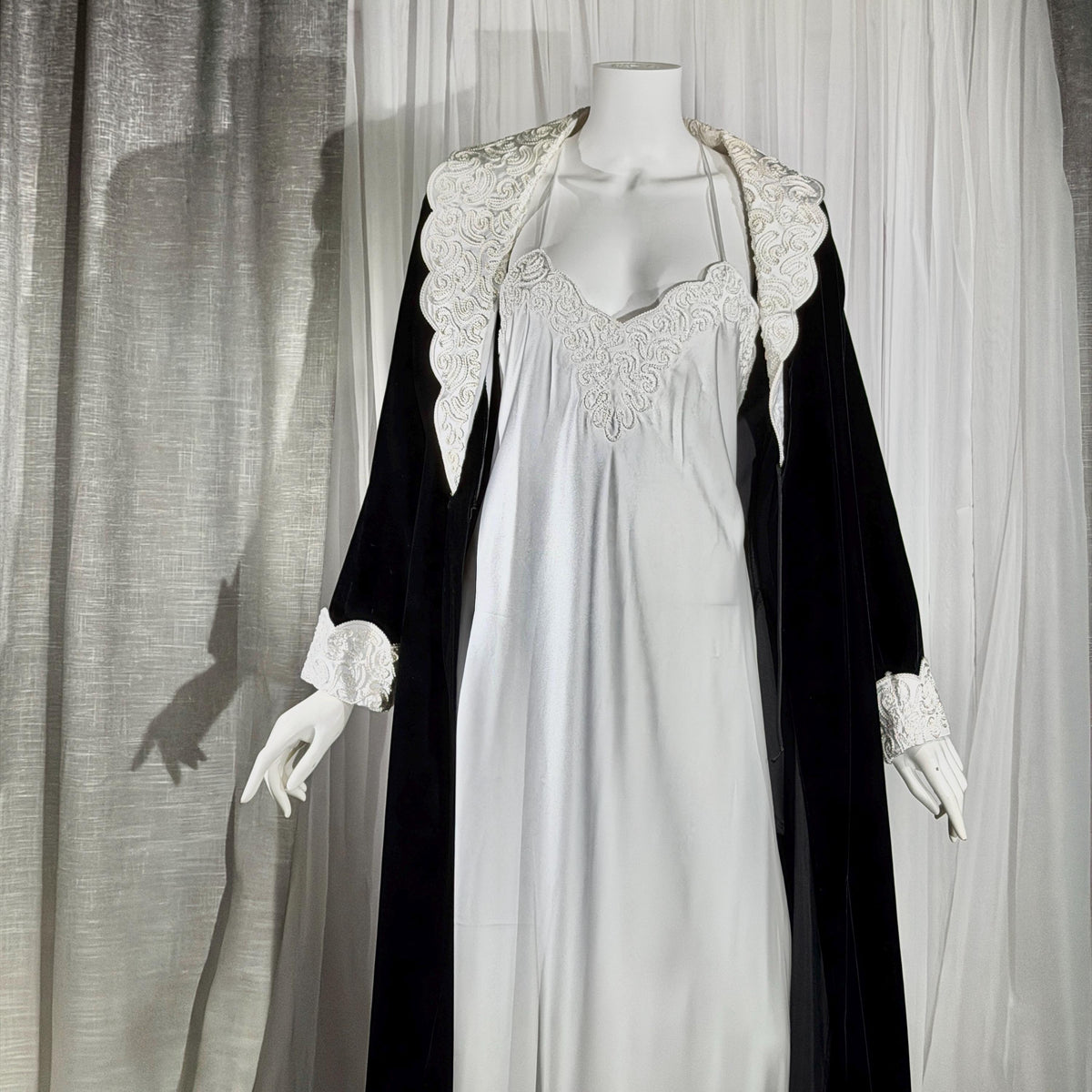Vintage GEORGETTE TRABOLSI Peignoir Set, 1980s black velvet robe white nightgown lingerie dress set