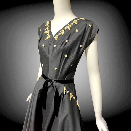1940s vintage Black polished cotton cocktail party dress, circle skirt fit & flare dress