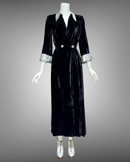 B. Cohen Vintage 1940s dressing gown robe, black velvet house dress, Double breasted