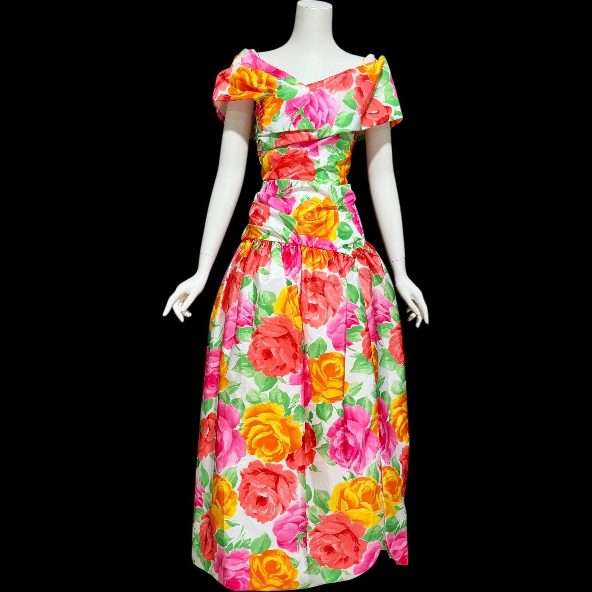 neiman marcus evening dresses SCAASI BOUTIQUE Neiman Marcus, vintage 1980s evening dress, bold roses –  VINTAGE DRESS CLOSET