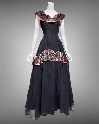 1940s vintage evening dress gown, Black mesh and pink Satin ball gown – VINTAGE DRESS CLOSET 1940s vintage evening dress gown, Black mesh and pink Satin ball gown – VINTAGE DRESS CLOSET