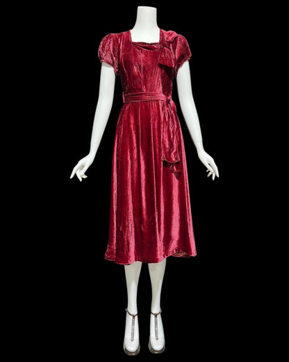 Vintage 1940s Cranberry red crushed velvet cocktail party dress Vintage 1940s Cranberry red crushed velvet cocktail party dress