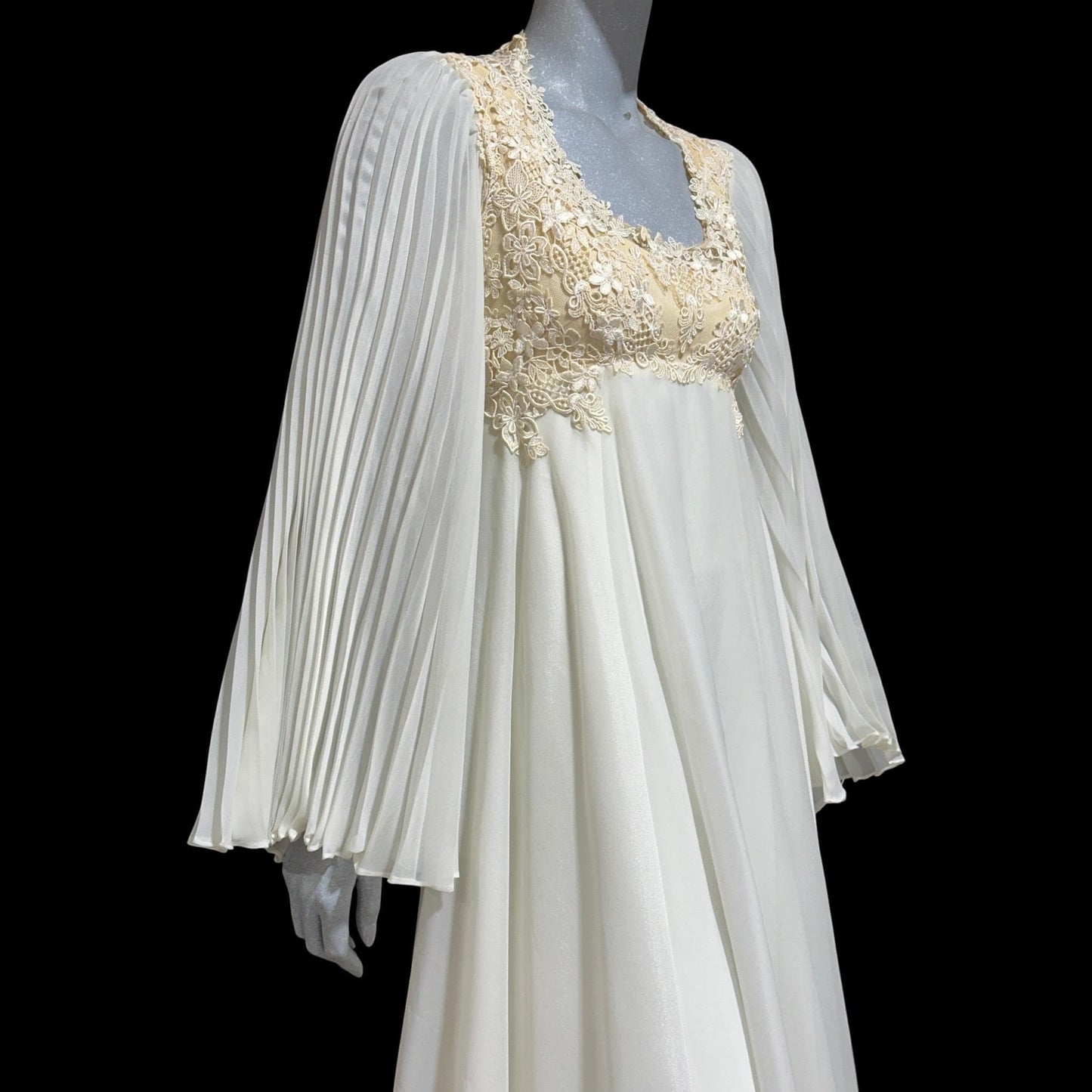 1970s vintage Wedding dress gown, White pleated bell sleeve gown, Hippie Bohemian dress