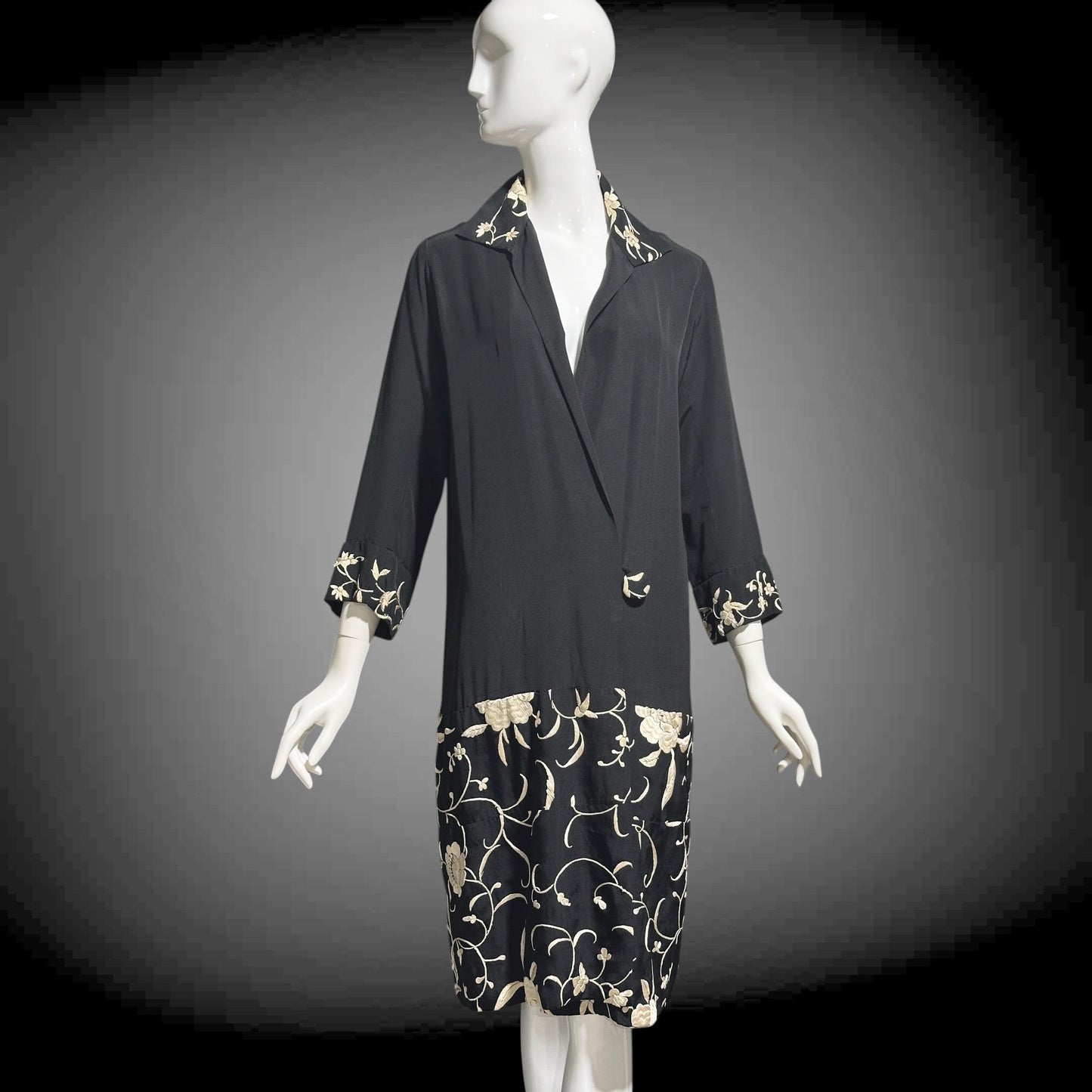 1930s vintage evening coat, Embroidered black and white flapper opera coat duster