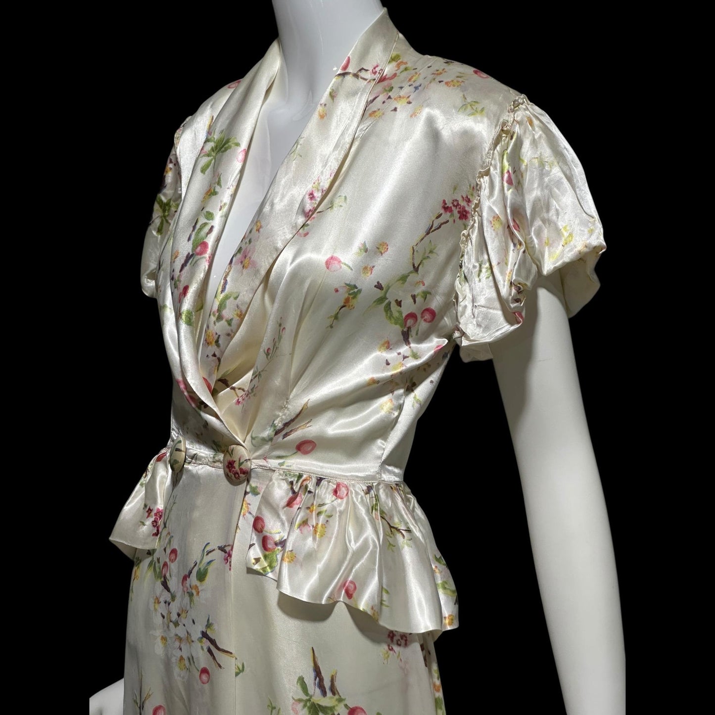 MISS ELAINE vintage 1940s Dressing Gown Robe, Shiny Satin floral Wrap Housecoat Lingerie Dress