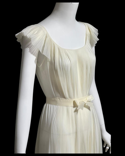 VANITY FAIR Julius Garfinckel, vintage 1940s Ivory sheer chiffon lace pleated Grecian goddess gown