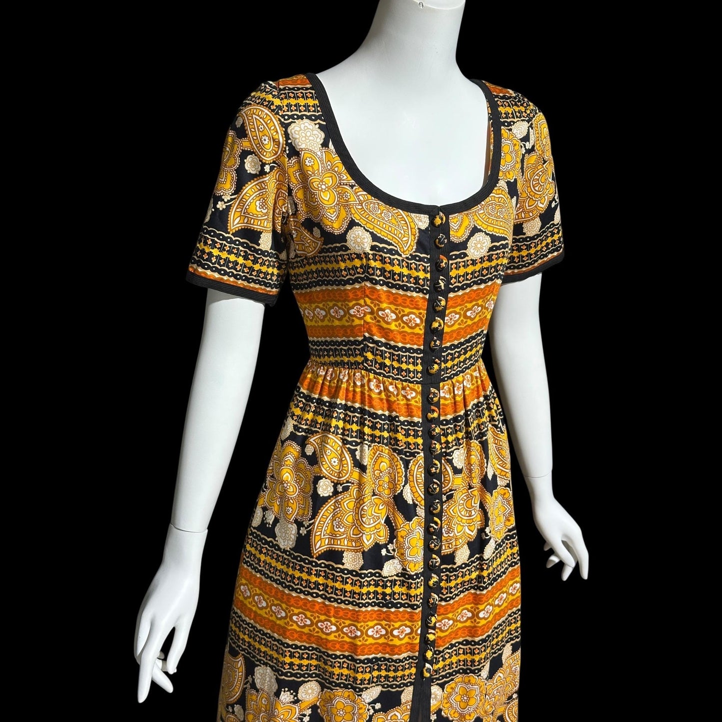 OSCAR de la RENTA, vintage 1960s day dress, Orange and Black Paisley and floral cotton dress
