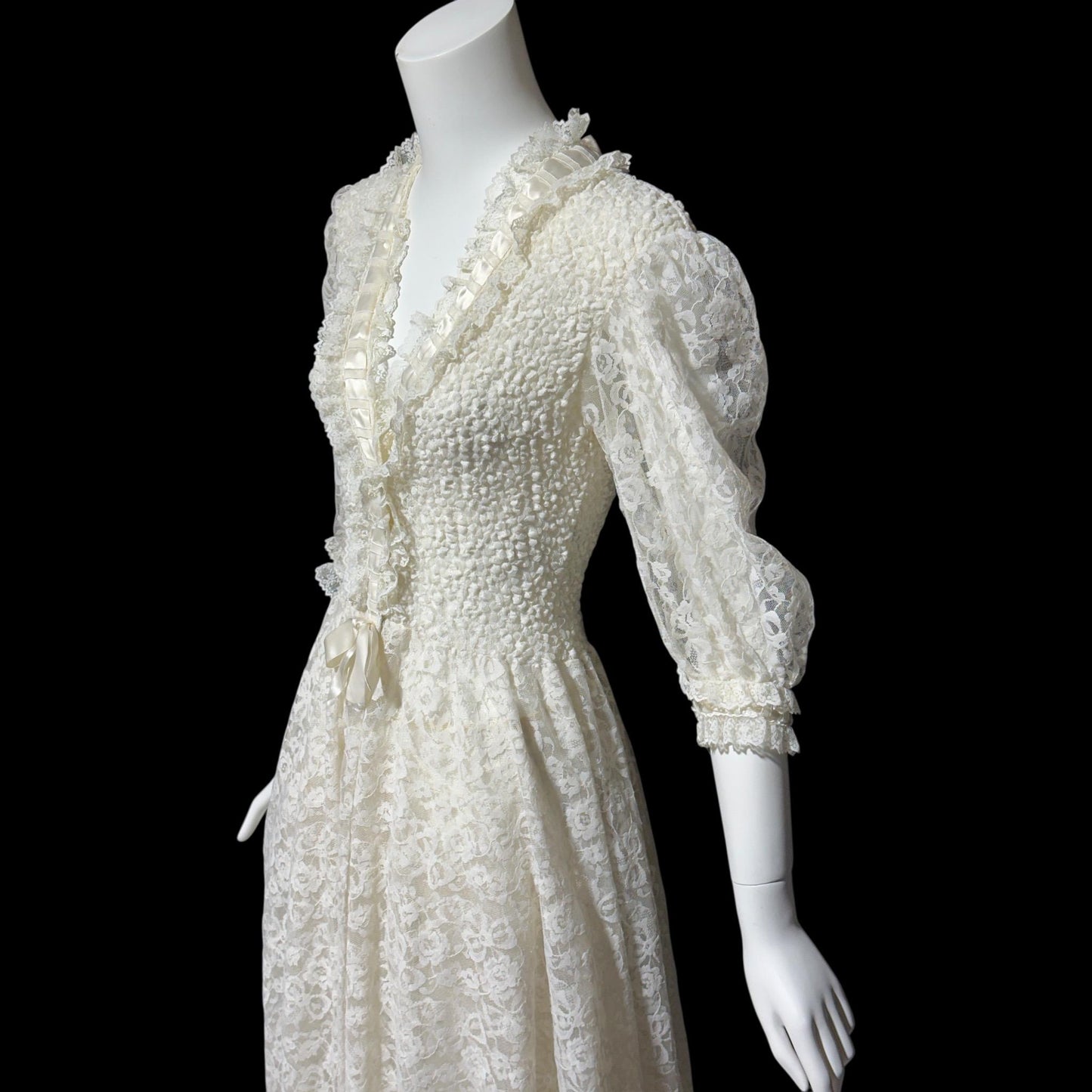 ODETTE BARSA, vintage 1950s dressing gown robe, white smocked elastic and lace bridal robe