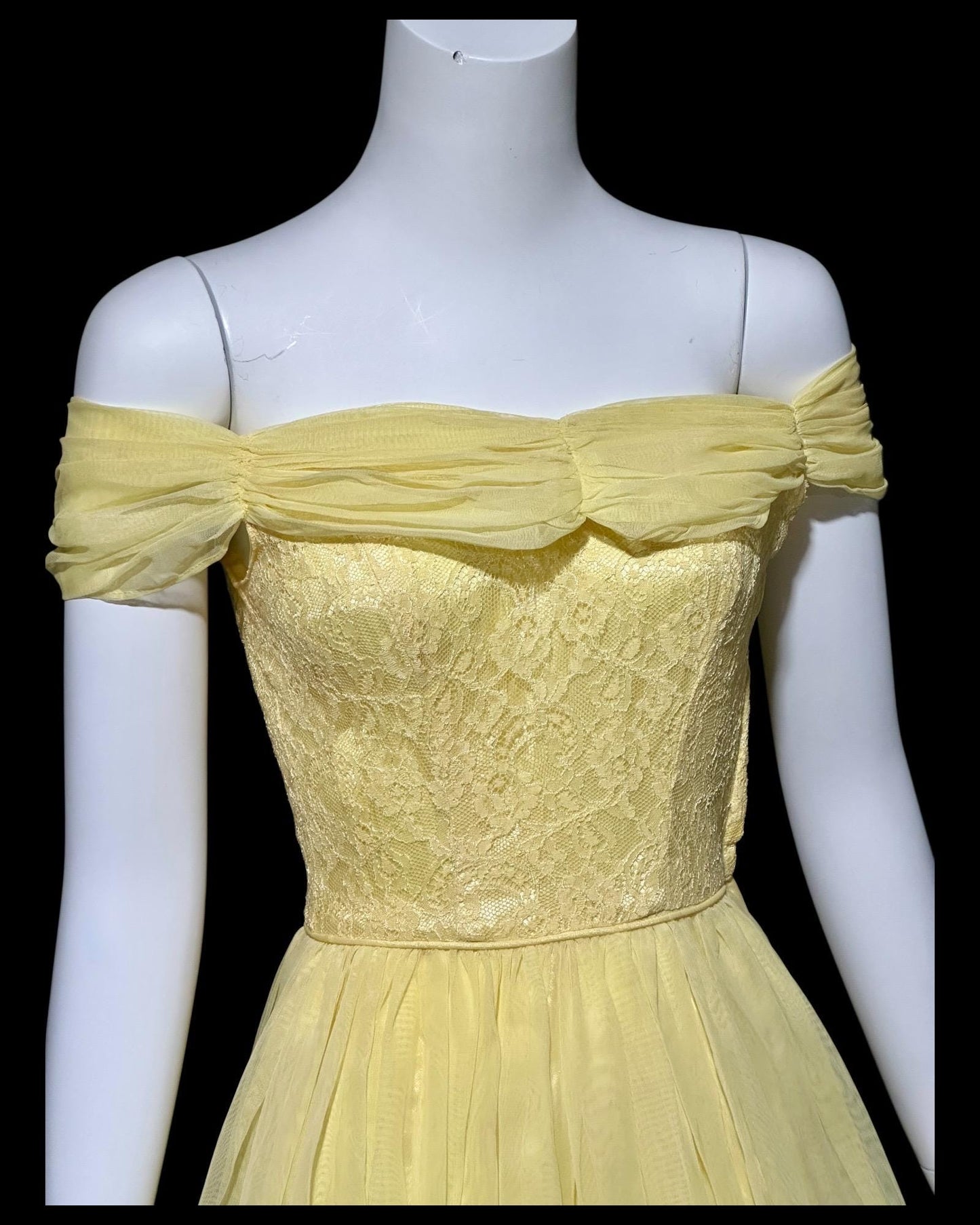 1940s vintage evening prom dress, Yellow mesh cupcake dress, off the shoulder, circle skirt