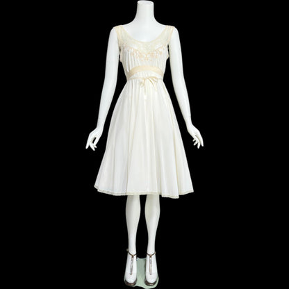 MONTALDO'S, vintage 1950s nightgown, short creamy white Grecian Goddess night dress