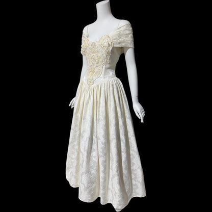 JESSICA MCCLINTOCK, vintage 1980s evening wedding dress, creamy white damask off shoulder gown