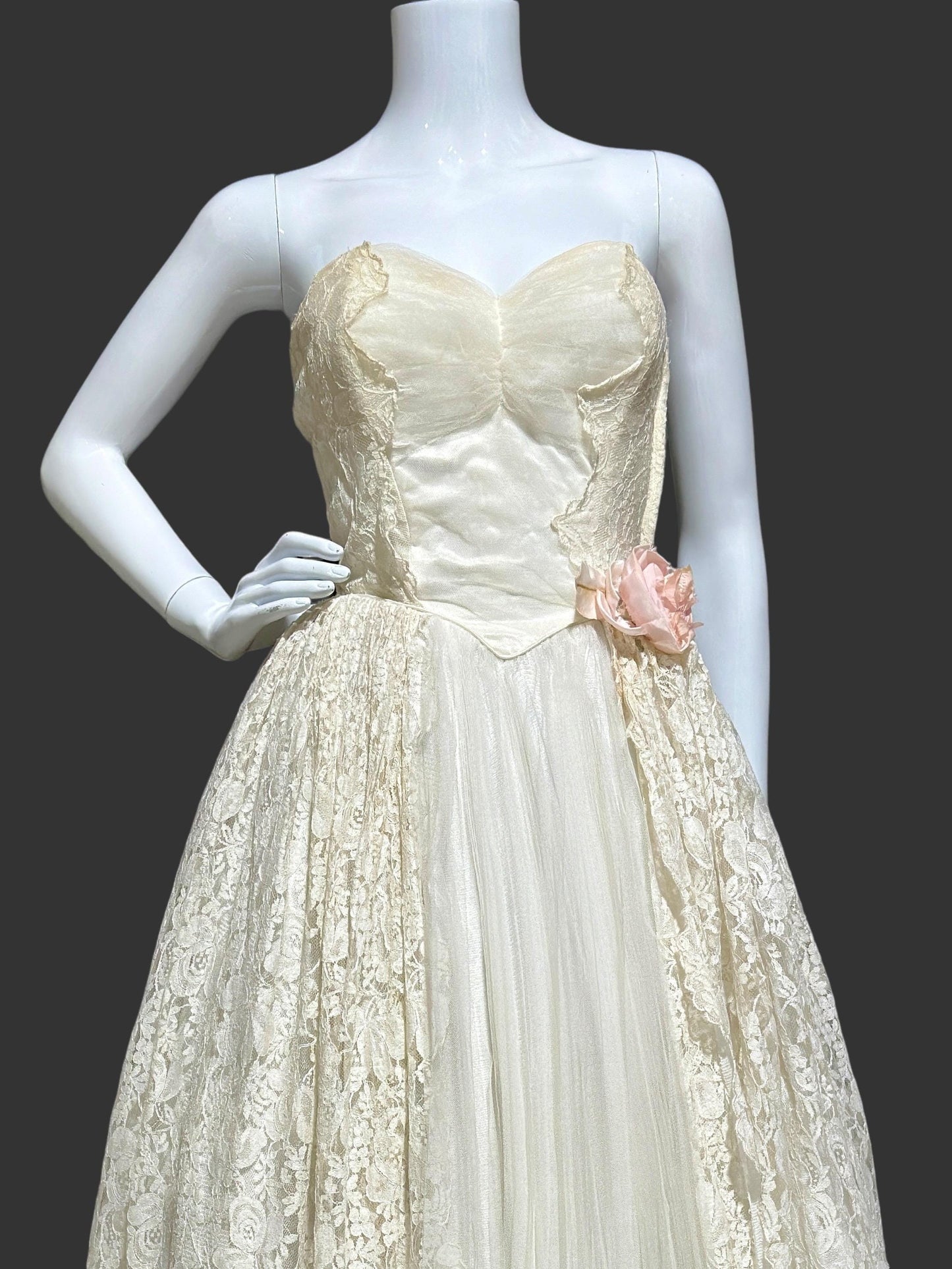 1950s vintage wedding prom dress, ivory off-white lace and tulle cupcake evening gown