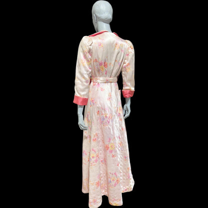 1940s Vintage Quilted Dressing Gown: White and hot pink floral satin wrap front robe