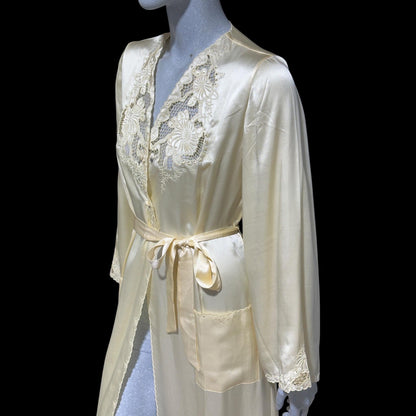 PEONY vintage 1950s dressing gown robe, 100% silk creamy white embroidered robe house coat