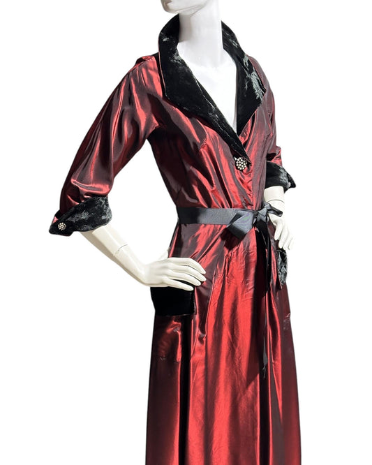 TULA, vintage 1940s dressing gown robe, shiny deep red satin and black velvet hostess gown, house dress