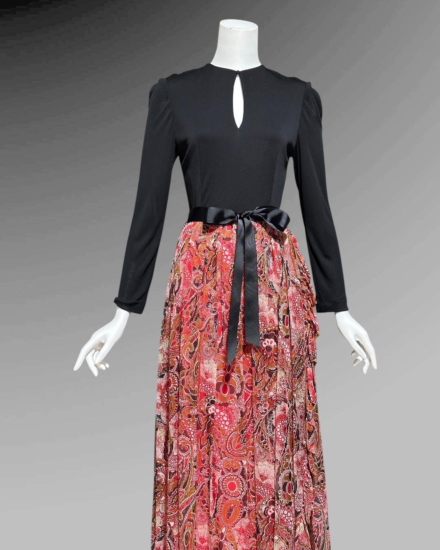 MOLLIE PARNIS BOUTIQUE, for Lord & Taylor, vintage 1970s evening dress, Black jersey knit with red paisley maxi dress