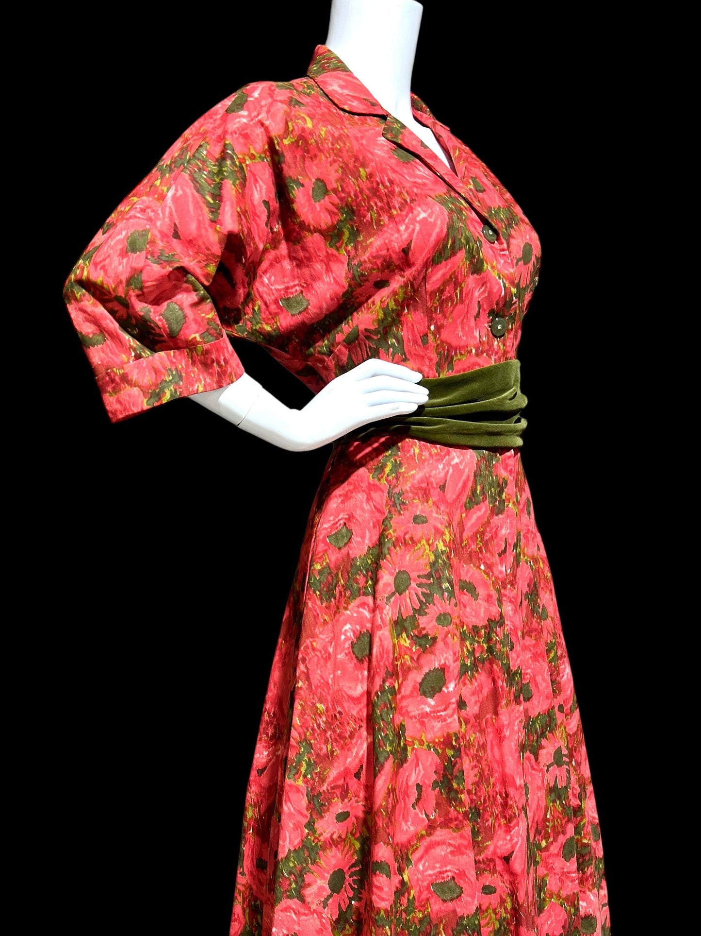 EVELYN PEARSON Lounging Apparel, 1950s house dress, red and green floral cotton day dress