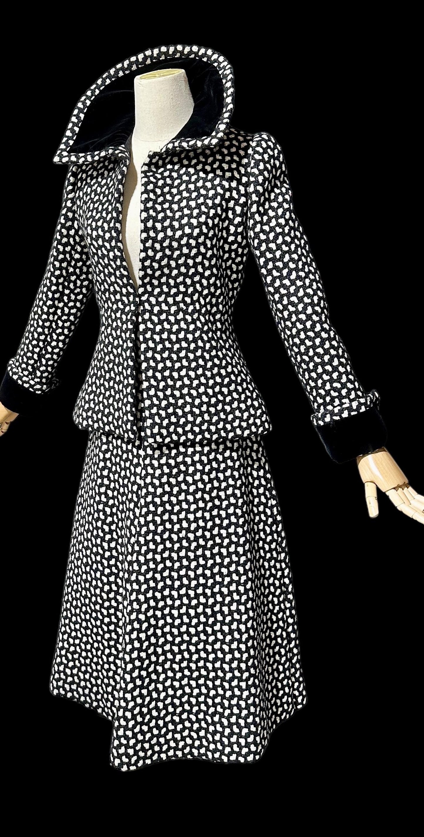 ARNOLD SCAASI COUTURE jacket skirt suit set, 1970s business suit, Black white houndstooth