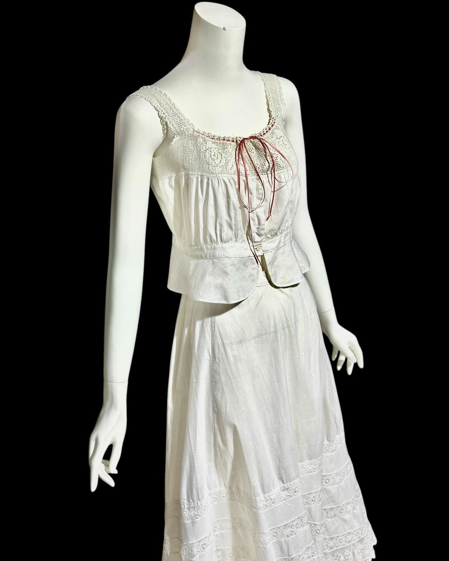 Antique Edwardian 1900s white cotton and lace camisole and skirt set, 2pc lingerie set, top and petticoat