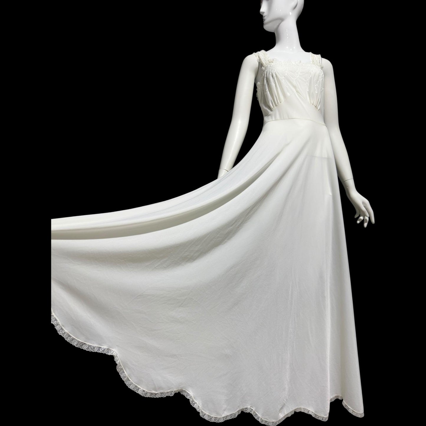 Kickernick, vintage 1940s Nightgown slip dress, white nylon scalloped full sweep night dress, full length