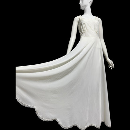 Kickernick, vintage 1940s Nightgown slip dress, white nylon scalloped full sweep night dress, full length