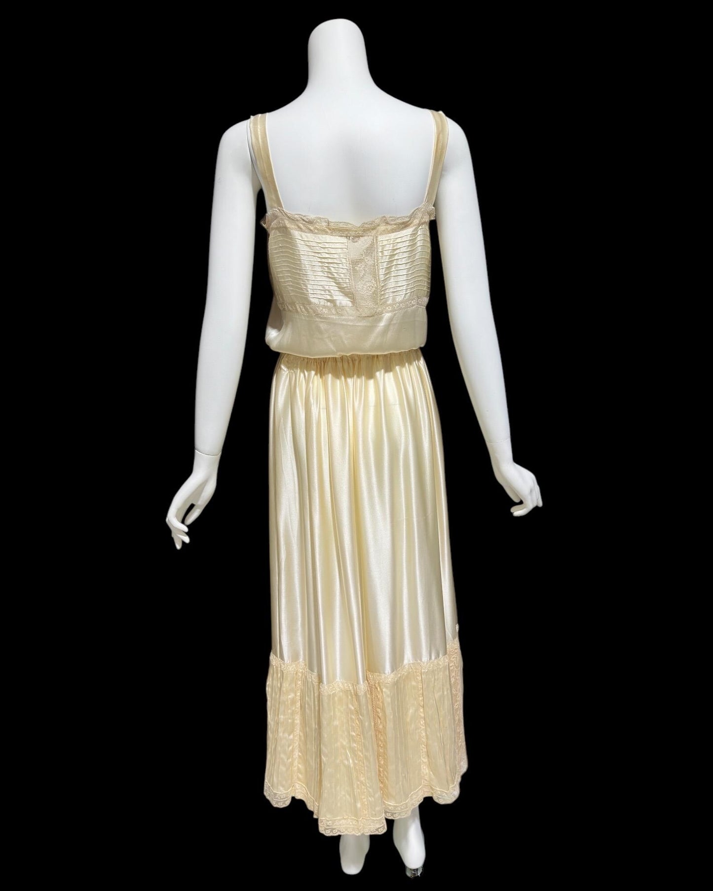 Antique Edwardian 1900s silk camisole and skirt set, pin tucks and lace, 2pc lingerie set